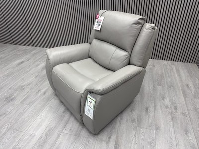 DFS ONE SEATER CHAIR IN LEATHER ELECTRIC RECLINER USB